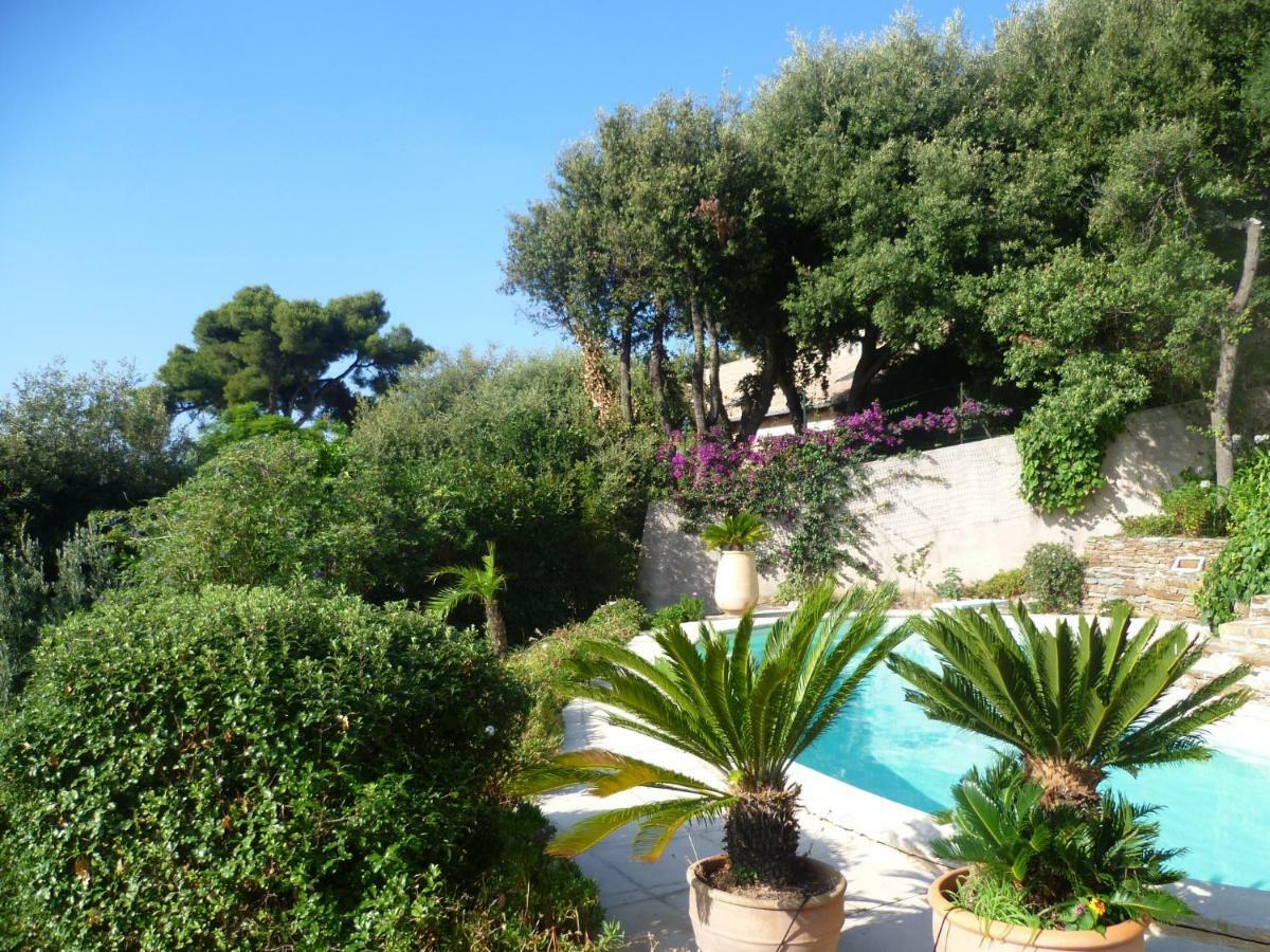 Villa Du Bau Rouge Carqueiranne Exteriér fotografie